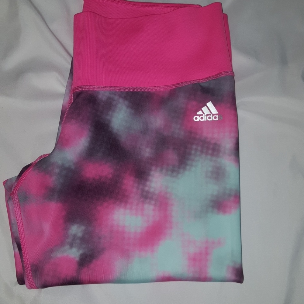 Adidas Climate workout capris, size L